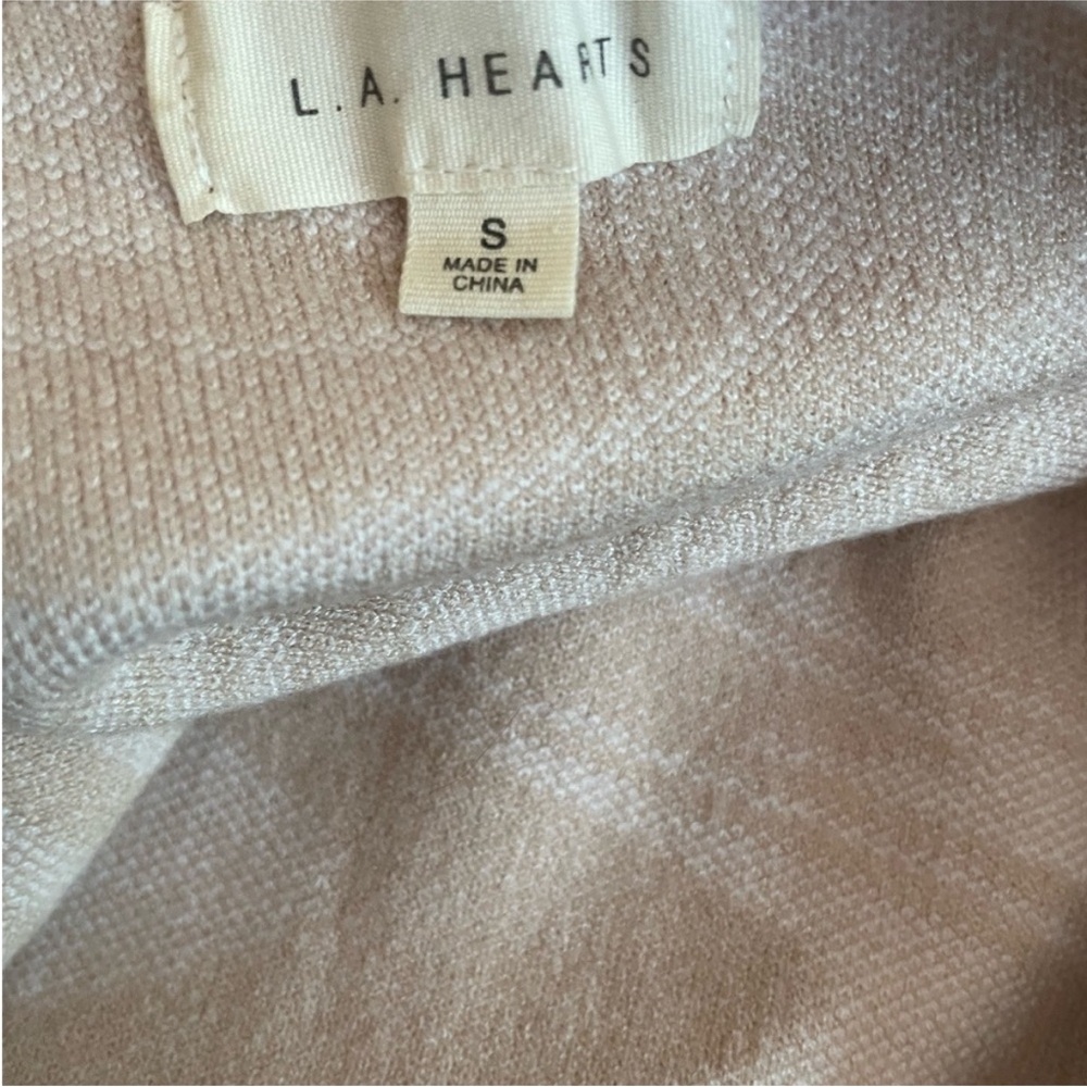 La Hearts Beige and White Swirl Mini Dress - Picture 2 of 10